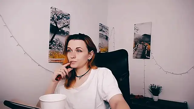 PeppyMia online show from May 19, 6:42 am