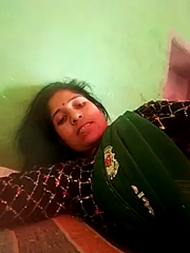 Snapshot of MISS-KAYA chatting on February 17, 5:37 am MISS-KAYA online show from February 17, 5:37 am