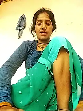 Snapshot of MISS-KAYA chatting on June 20, 1:41 am MISS-KAYA online show from June 20, 1:41 am