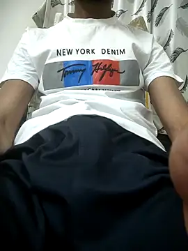 Snapshot of fckboy987 chatting on March 4, 2:56 pm fckboy987 online show from March 4, 2:56 pm