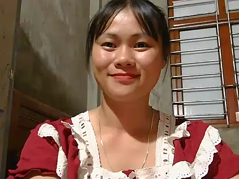 Snapshot of Sisi_dy01 chatting on September 28, 1:38 pm Sisi dy01 online show from September 28, 1:38 pm