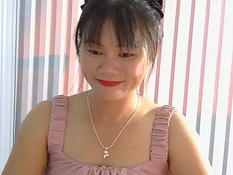 Snapshot of Sisi_dy01 chatting on October 1, 12:33 pm Sisi dy01 online show from October 1, 12:33 pm