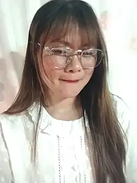 Snapshot of Sisi_dy01 chatting on July 4, 1:50 pm Sisi dy01 online show from July 4, 1:50 pm