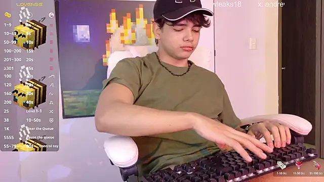 an drew18 online show from May 15, 2:24 pm