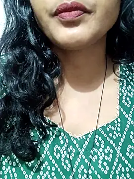 Snapshot of spicysuhana chatting on February 25, 11:58 pm spicysuhana online show from February 25, 11:58 pm