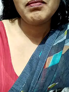 Snapshot of spicysuhana chatting on February 27, 11:05 pm spicysuhana online show from February 27, 11:05 pm