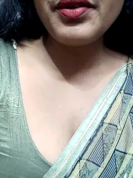 Snapshot of spicysuhana chatting on March 1, 4:53 pm spicysuhana online show from March 1, 4:53 pm