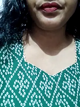 Snapshot of spicysuhana chatting on March 5, 11:56 pm spicysuhana online show from March 5, 11:56 pm