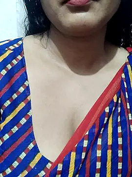 Snapshot of spicysuhana chatting on March 7, 8:33 am spicysuhana online show from March 7, 8:33 am