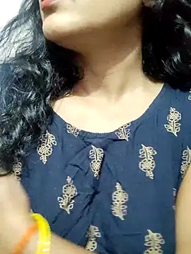 Snapshot of spicysuhana chatting on April 18, 7:01 am spicysuhana online show from April 18, 7:01 am