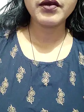 Snapshot of spicysuhana chatting on April 22, 2:25 am spicysuhana online show from April 22, 2:25 am