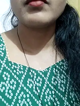Snapshot of spicysuhana chatting on April 23, 2:46 am spicysuhana online show from April 23, 2:46 am