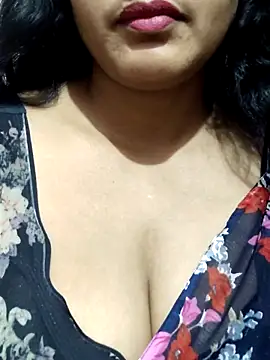 Snapshot of spicysuhana chatting on April 25, 5:54 am spicysuhana online show from April 25, 5:54 am