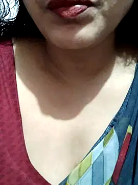 Snapshot of spicysuhana chatting on May 12, 5:32 pm spicysuhana online show from May 12, 5:32 pm