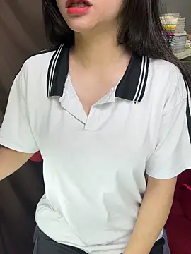 Snapshot of Voyerra_g chatting on March 13, 1:01 am Voyerra g online show from March 13, 1:01 am