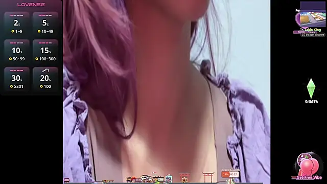 Snapshot of WifeInSilence chatting on September 18, 1:35 pm WifeInSilence online show from September 18, 1:35 pm