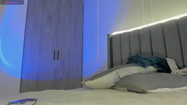 Ice Princess  online show from October 29, 1:13 pm