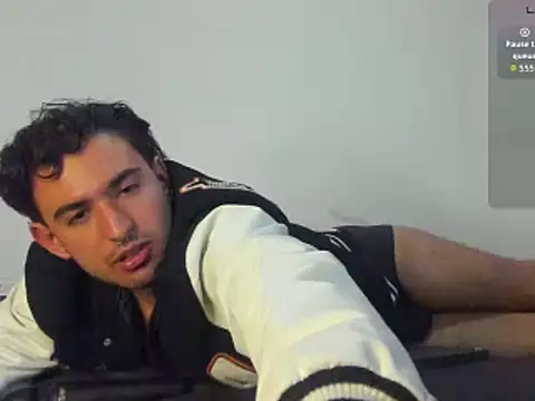 Snapshot of Alexxx_savage chatting on September 15, 3:28 am Alexxx savage online show from September 15, 3:28 am