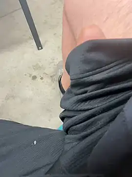 jamesliddick38 online show from March 21, 7:17 pm