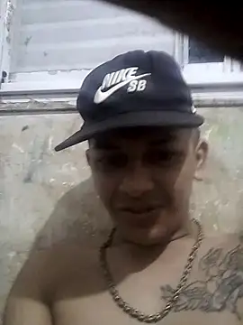 Snapshot of Ariihot chatting on November 5, 5:29 am Ariihot online show from November 5, 5:29 am