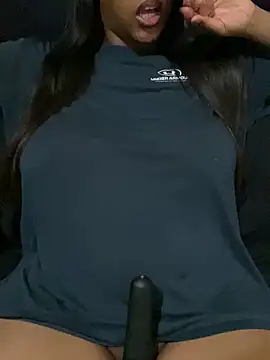 Snapshot of Sipsdoll chatting on October 18, 7:31 am Sipsdoll online show from October 18, 7:31 am