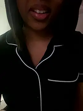 Snapshot of Sipsdoll chatting on January 15, 6:22 pm Sipsdoll online show from January 15, 6:22 pm