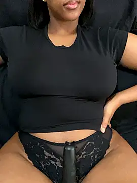 Snapshot of Sipsdoll chatting on January 18, 8:18 am Sipsdoll online show from January 18, 8:18 am