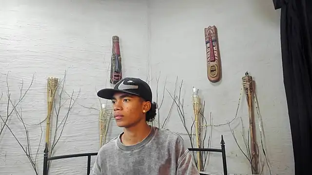 AlanCutee online show from February 2, 1:54 pm