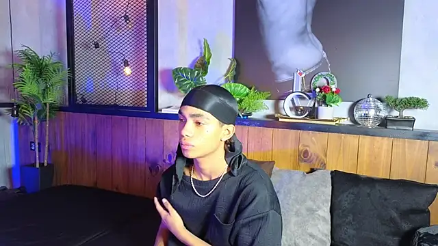 AlanCutee online show from May 8, 12:43 pm