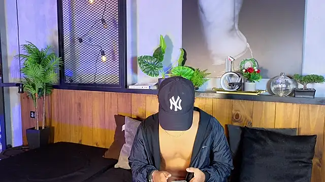 AlanCutee online show from May 16, 12:15 pm