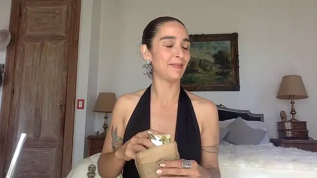 venuslibre online show from October 4, 1:20 pm