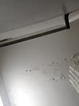 Snapshot of ant912000 chatting on October 31, 4:13 am ant912000 online show from October 31, 4:13 am