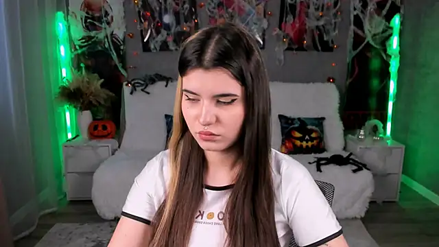 AnoraDark online show from October 19, 12:28 pm