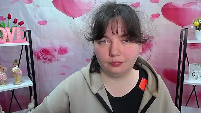 NeonilaLisova online show from May 3, 5:13 am