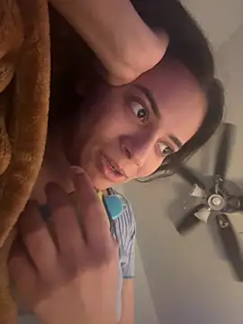 vixxnovalee online show from November 24, 2:11 am