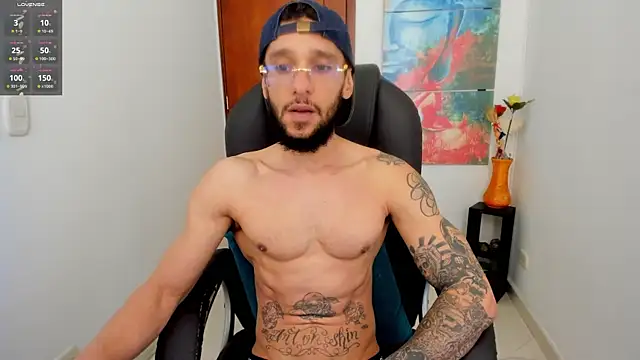 Cristhian teylor  online show from October 19, 3:01 pm