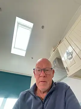 philefc online show from October 7, 7:49 am