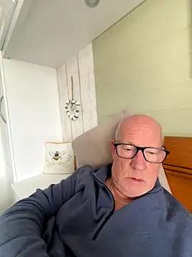 philefc online show from November 28, 9:34 am