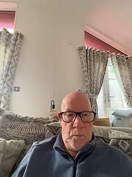 philefc online show from January 19, 9:57 am