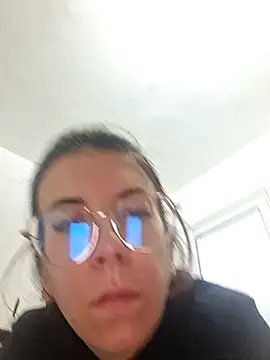 Snapshot of Anayssa_ chatting on February 18, 6:59 pm Anayssa online show from February 18, 6:59 pm