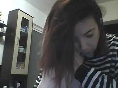 Snapshot of Anayssa_ chatting on February 28, 9:05 pm Anayssa online show from February 28, 9:05 pm