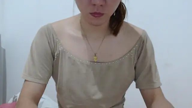 Snapshot of Dolly_Peach_ chatting on February 20, 1:11 pm Dolly Peach online show from February 20, 1:11 pm