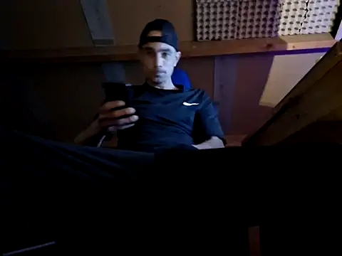 Snapshot of kompiee chatting on October 13, 6:41 pm kompiee online show from October 13, 6:41 pm