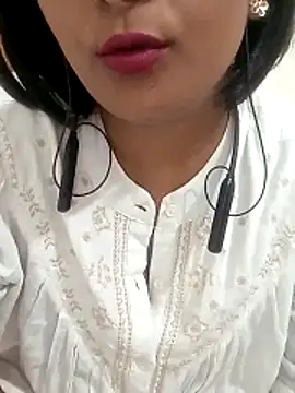 Queen Kushi4 online show from May 3, 10:05 pm