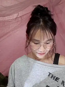 saronla 03 online show from February 11, 4:23 pm