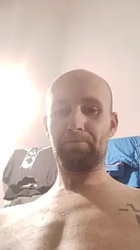 Snapshot of SmallButCrazy chatting on February 27, 9:53 am SmallButCrazy online show from February 27, 9:53 am