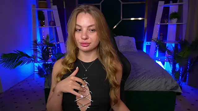 AngyyEyess online show from November 22, 1:15 am