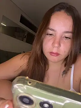 m0ranguinh0s2 online show from May 10, 1:44 am