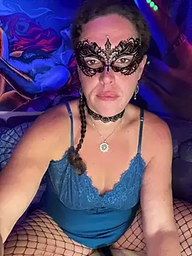 Snapshot of Nadja_Noir chatting on October 14, 10:38 am Nadja Noir online show from October 14, 10:38 am