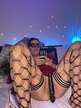 Snapshot of Nadja_Noir chatting on January 6, 8:40 am Nadja Noir online show from January 6, 8:40 am